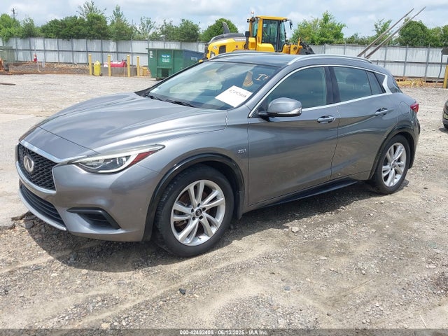 Infiniti Qx30 Luxe 2018 SJKCH5CP2JA004555 Image 2