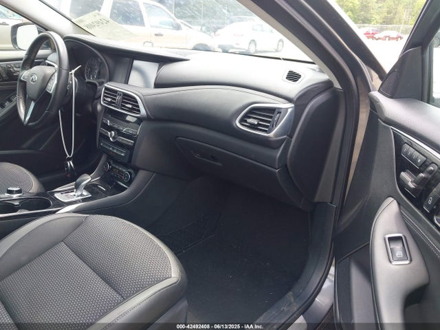 Infiniti Qx30 Luxe 2018 SJKCH5CP2JA004555 Image 5