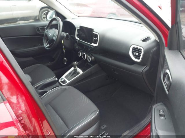 2022 HYUNDAI VENUE KMHRC8A3XNU151557 Photo 4