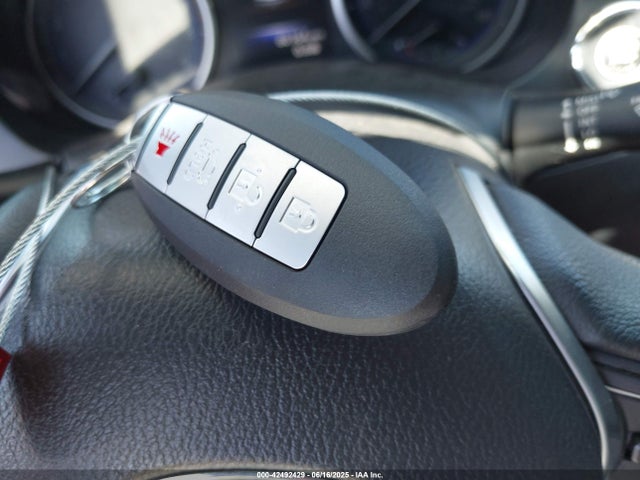 Infiniti 2018 2018 JN1EV7EK5JM343104 Image 11