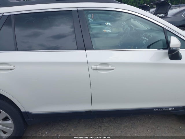 Продаж на аукціоні авто 2018 Subaru Outback 2.5i Premium, vin: 4S4BSAFC6J3390608, номер лоту: 42492449