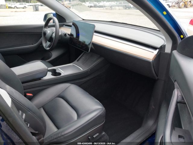 2022 TESLA MODEL Y 7SAYGDEEXNF409340 Photo 4