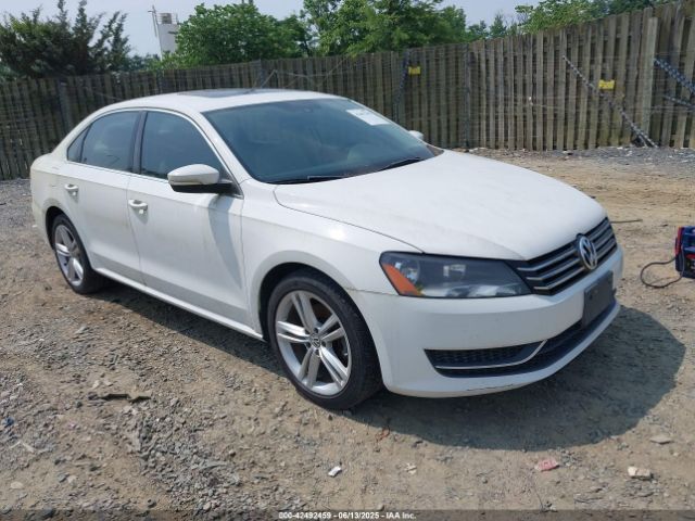 2014 VOLKSWAGEN PASSAT 1VWBT7A35EC057749