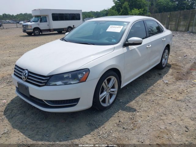 2014 VOLKSWAGEN PASSAT 1VWBT7A35EC057749 Photo 1