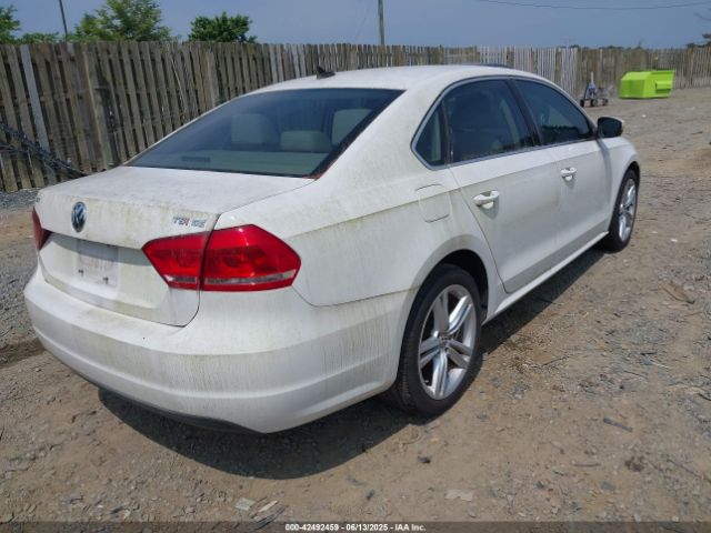 2014 VOLKSWAGEN PASSAT 1VWBT7A35EC057749 Photo 3