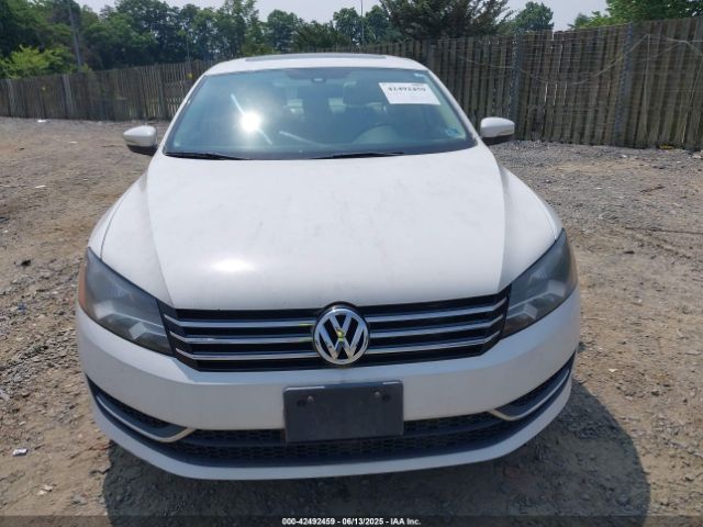 2014 VOLKSWAGEN PASSAT 1VWBT7A35EC057749 Photo 5