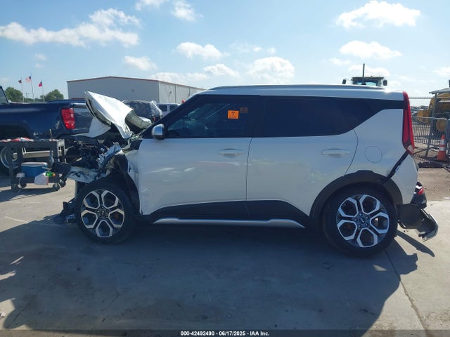 KNDJ23AU7L7714110 KIA mpi nu