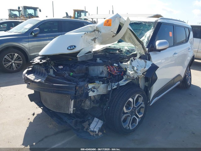 KNDJ23AU7L7714110 KIA mpi nu