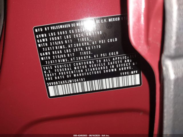 2018 VOLKSWAGEN TIGUAN 3VV0B7AX5JM104191 Photo 8