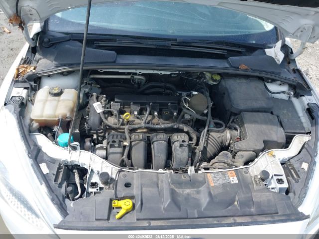 1FADP3K23FL301307 Ford FOCUS SE