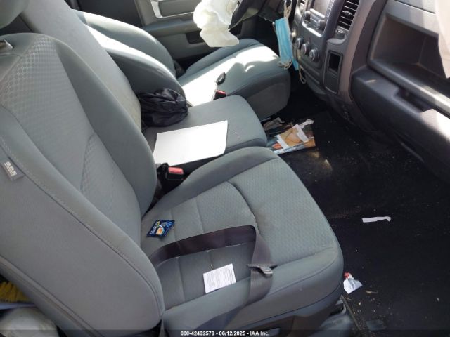 2014 RAM 1500 3C6JR7AT7EG127382 Photo 4