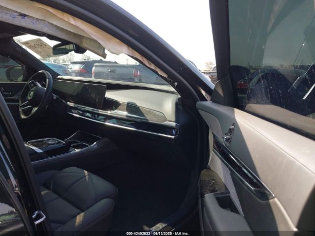 2024 BMW 740 WBA23EH05RCR28543 Photo 4