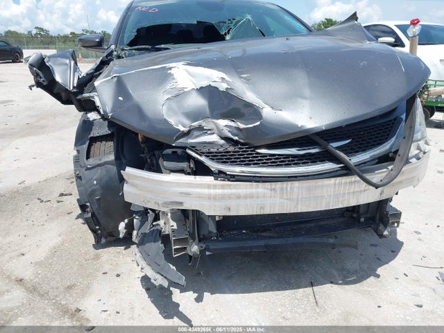 Chrysler 200 C 2015 1C3CCCCGXFN514288 Image 12