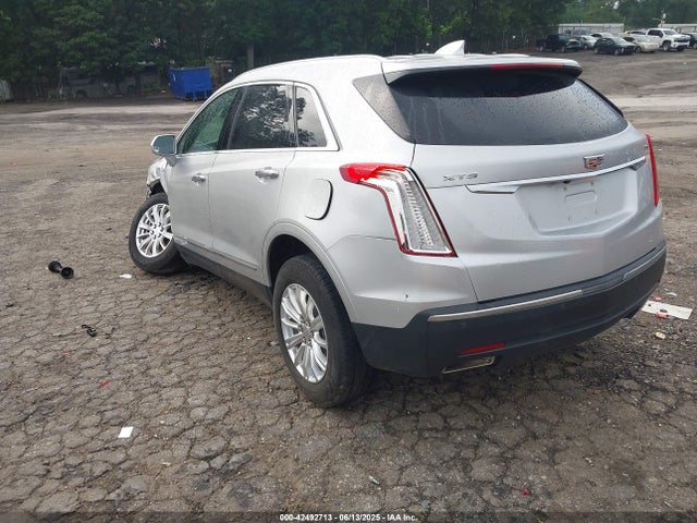2019 CADILLAC XT5 1GYKNARS9KZ106394 Photo 2