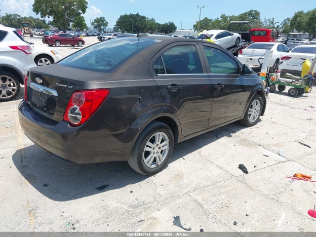 1G1JC5SH9F4108042 Chevrolet Sonic Lt Auto