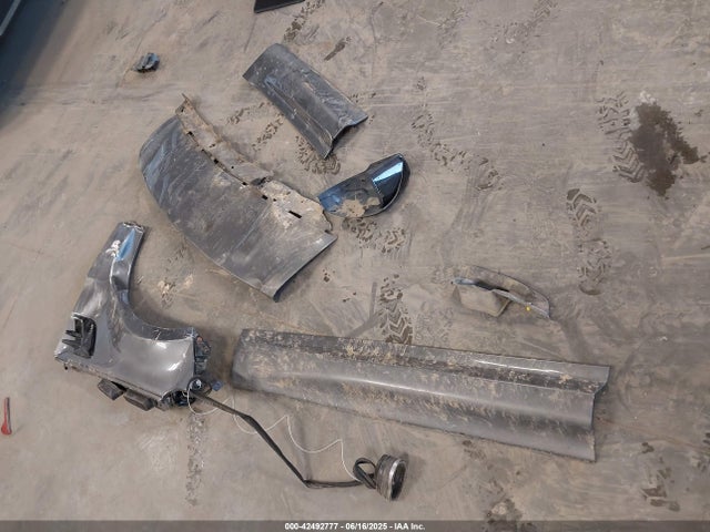 SALWR2RE1KA823455 Land Rover aj133 s/c