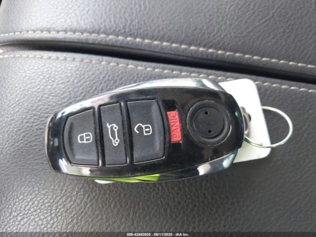 2017 VOLKSWAGEN TOUAREG WVGRF7BP7HD004054 Photo 10