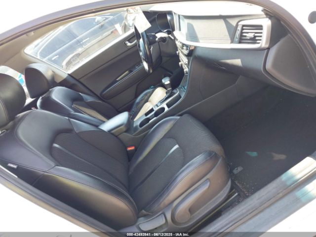 2019 KIA OPTIMA 5XXGT4L35KG297478 Photo 4