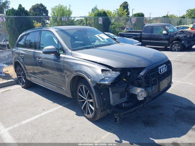 2021 AUDI Q7 WA1LXAF75MD013368 Photo 0