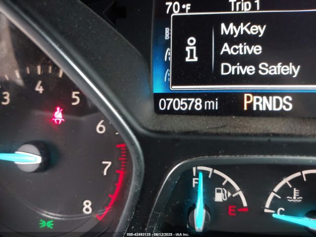 1FMCU0F72HUD40689 Ford ESCAPE S