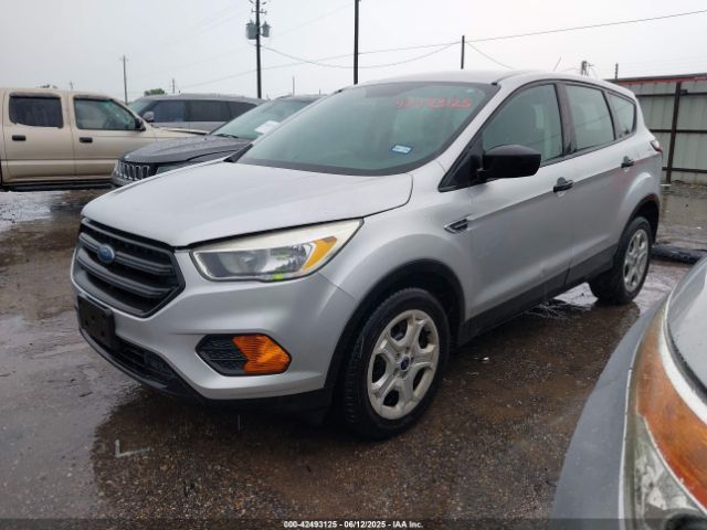 1FMCU0F72HUD40689 Ford ESCAPE S