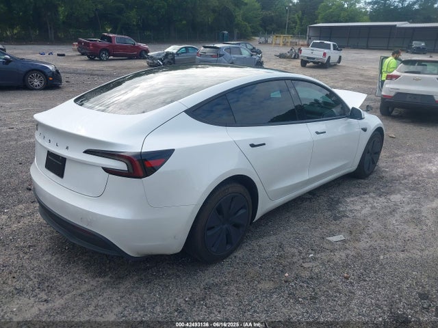 2025 TESLA MODEL 3 5YJ3E1EA1SF973320 Photo 3