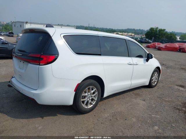2023 CHRYSLER PACIFICA 2C4RC1BGXPR509365 Photo 3