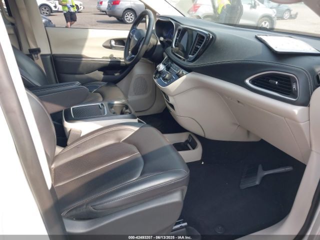2023 CHRYSLER PACIFICA 2C4RC1BGXPR509365 Photo 4