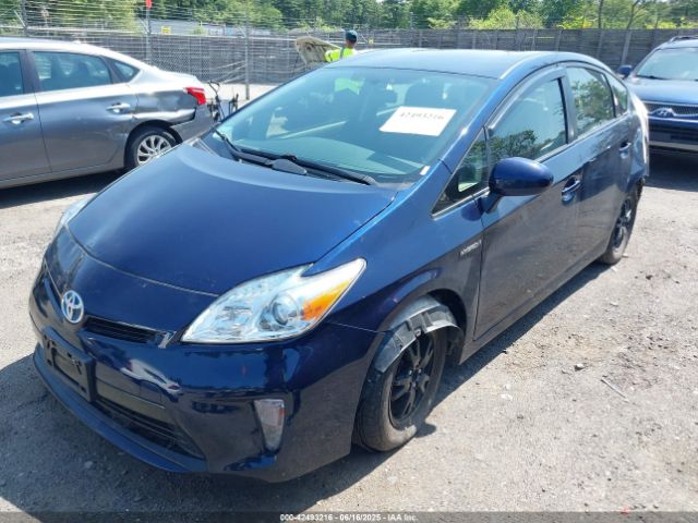 JTDKN3DU2E1771831 Toyota Prius Two