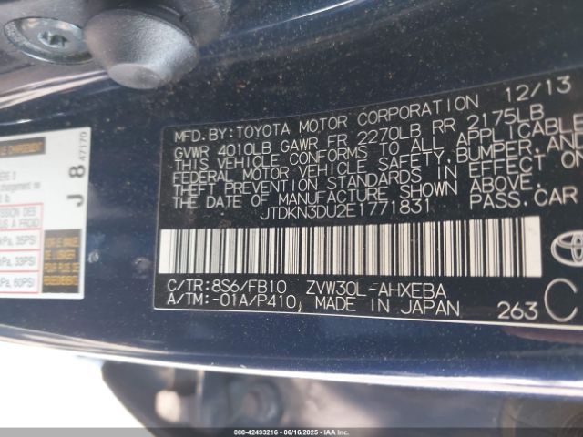 JTDKN3DU2E1771831 Toyota Prius Two