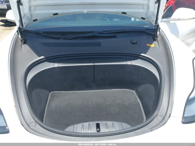 2018 TESLA MODEL 3 5YJ3E1EB8JF092444 Photo 9