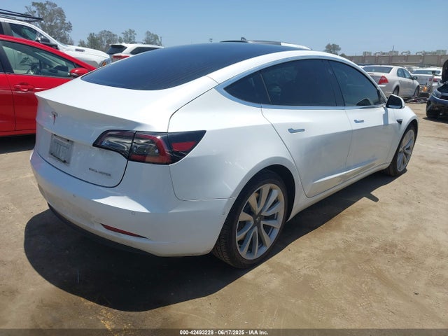 2018 TESLA MODEL 3 5YJ3E1EB8JF092444 Photo 3
