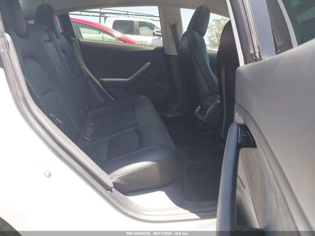 2018 TESLA MODEL 3 5YJ3E1EB8JF092444 Photo 7