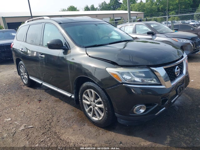42493235 :رقم المزاد ، 5N1AR2MM4FC697551 vin ، 2015 Nissan Pathfinder Sv مزاد بيع