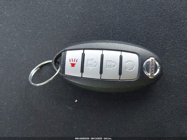 42493235 :رقم المزاد ، 5N1AR2MM4FC697551 vin ، 2015 Nissan Pathfinder Sv مزاد بيع