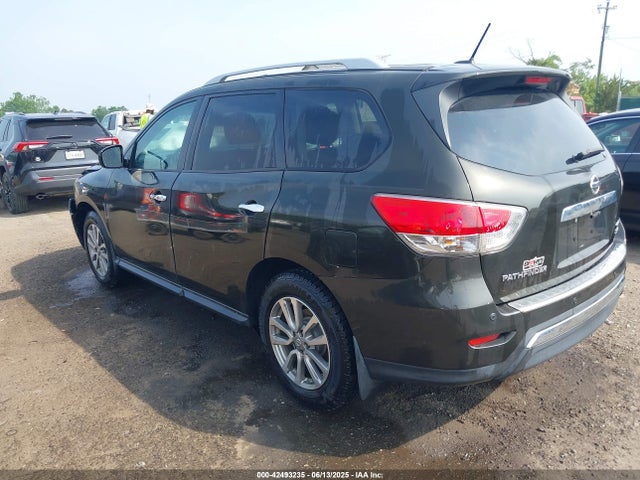 42493235 :رقم المزاد ، 5N1AR2MM4FC697551 vin ، 2015 Nissan Pathfinder Sv مزاد بيع