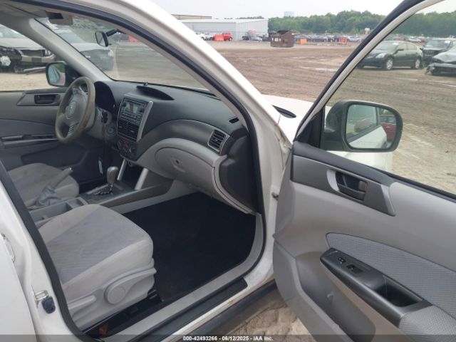 2013 SUBARU FORESTER JF2SHABC1DH433348 Photo 4