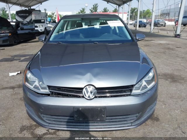 3VW817AUXFM023721 Volkswagen 2015