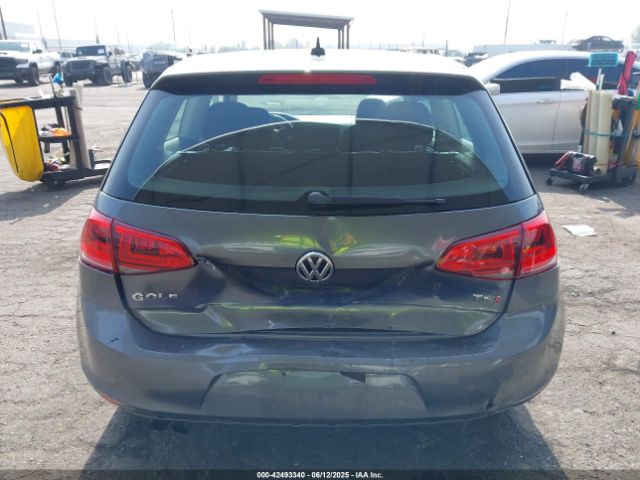 3VW817AUXFM023721 Volkswagen 2015