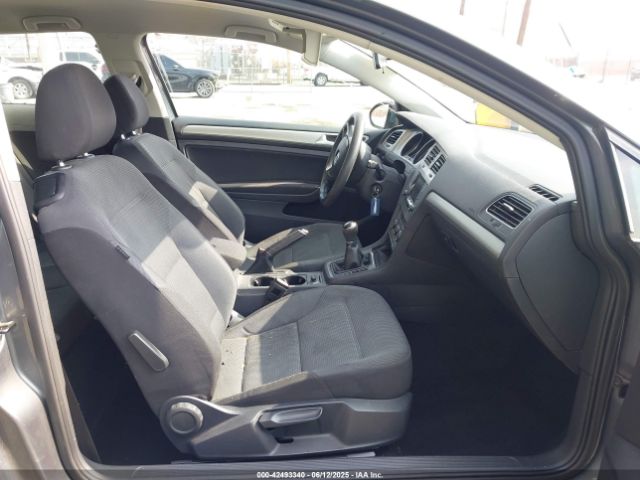 3VW817AUXFM023721 Volkswagen 2015