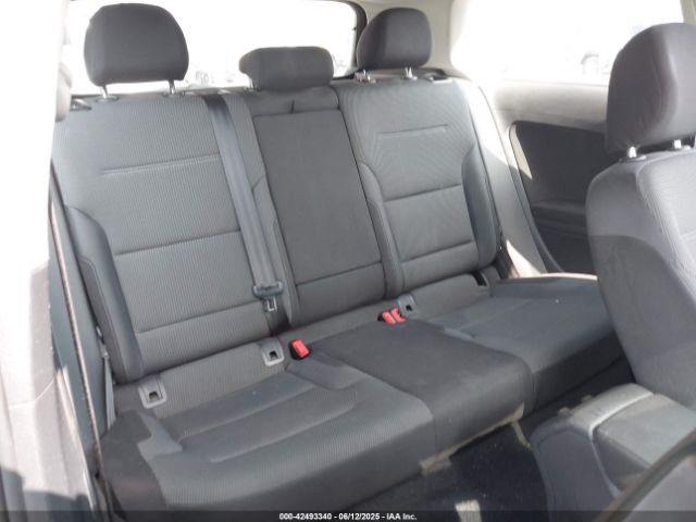 3VW817AUXFM023721 Volkswagen 2015