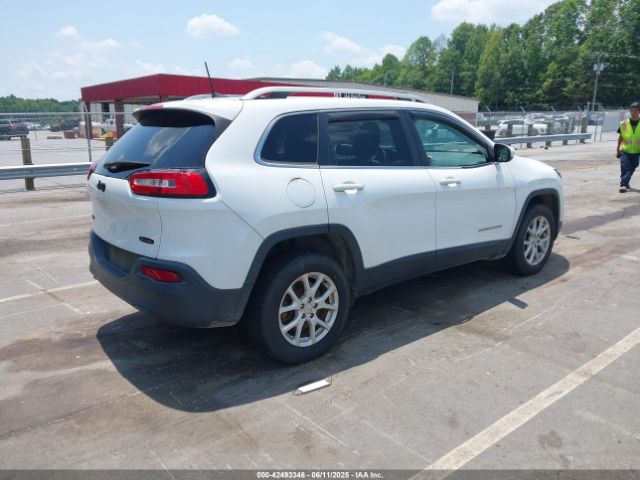 1C4PJMCB2GW372592 Jeep Cherokee Latitude