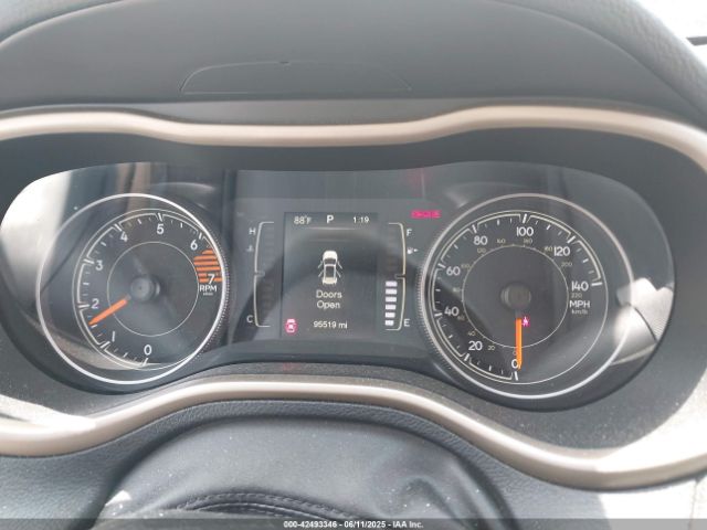 1C4PJMCB2GW372592 Jeep Cherokee Latitude