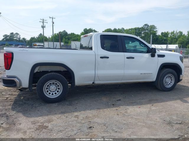 1GTRUAEK1NZ543579 GMC Sierra 1500 4wd Double Cab Standard Box Pro