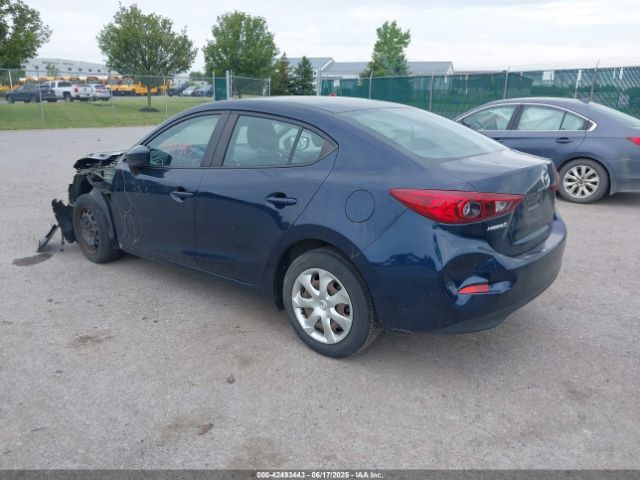 2018 MAZDA MAZDA3 3MZBN1U70JM221634 Photo 2