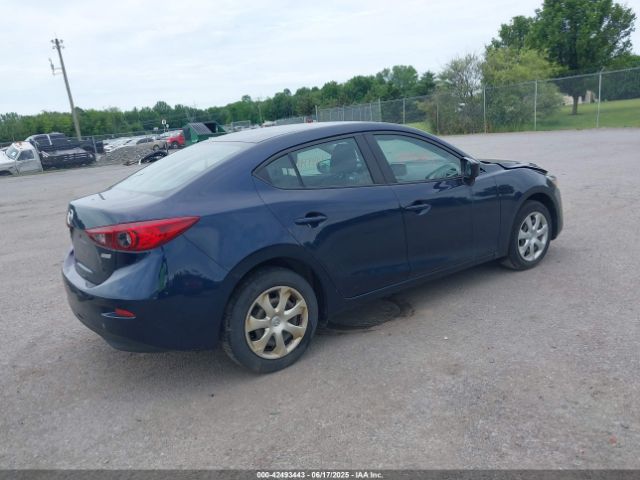 2018 MAZDA MAZDA3 3MZBN1U70JM221634 Photo 3