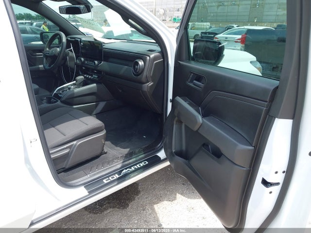 42493511 :رقم المزاد ، 1GCPTEEKXR1321385 vin ، 2024 Chevrolet Colorado 4wd Trail Boss مزاد بيع