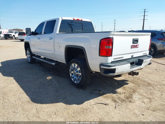 GMC lml 2015 1GT120E89FF540031 Image 3