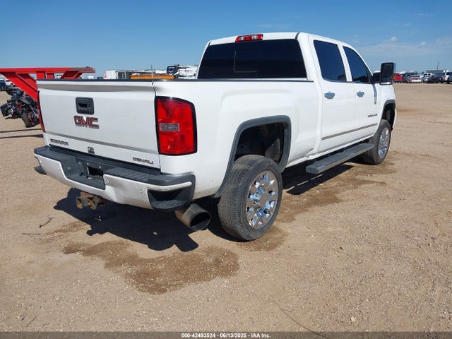 GMC lml 2015 1GT120E89FF540031 Image 4
