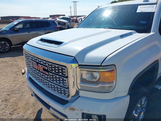 GMC lml 2015 1GT120E89FF540031 Image 6